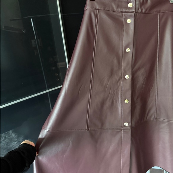 Nicole Miller Maroon Pleather A-Line Skirt - Picture 4 of 16